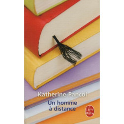 Un homme à distance