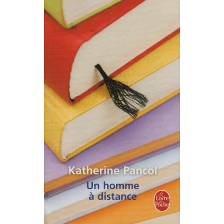 Un homme à distance