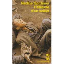 Etreinte d un soldat