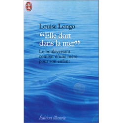 Elle dort dans la mer