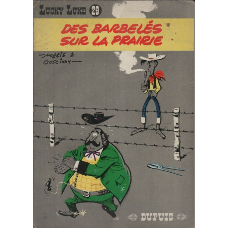 Des barbeles sur la prairie